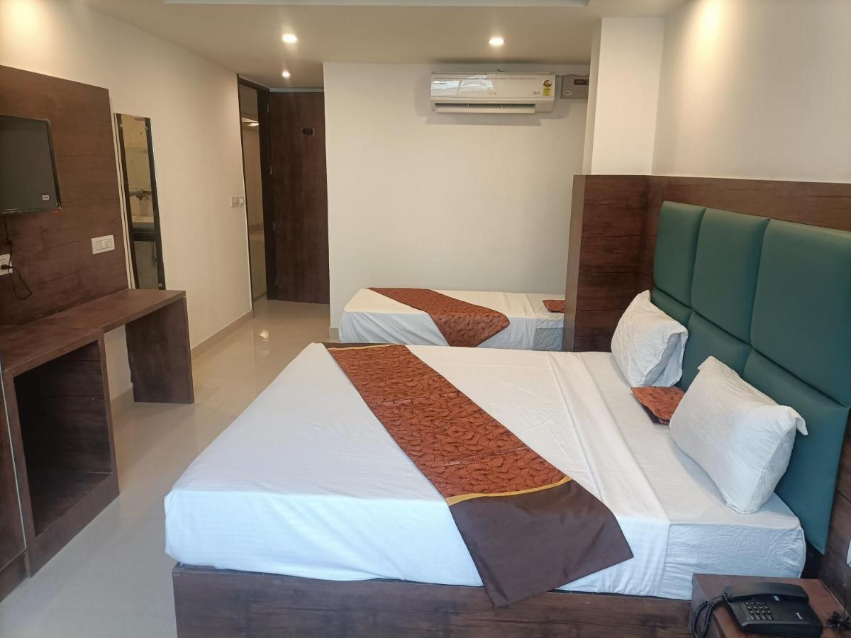 Hotel Tark Inn Near Igi Airport Neu-Delhi Exterior foto