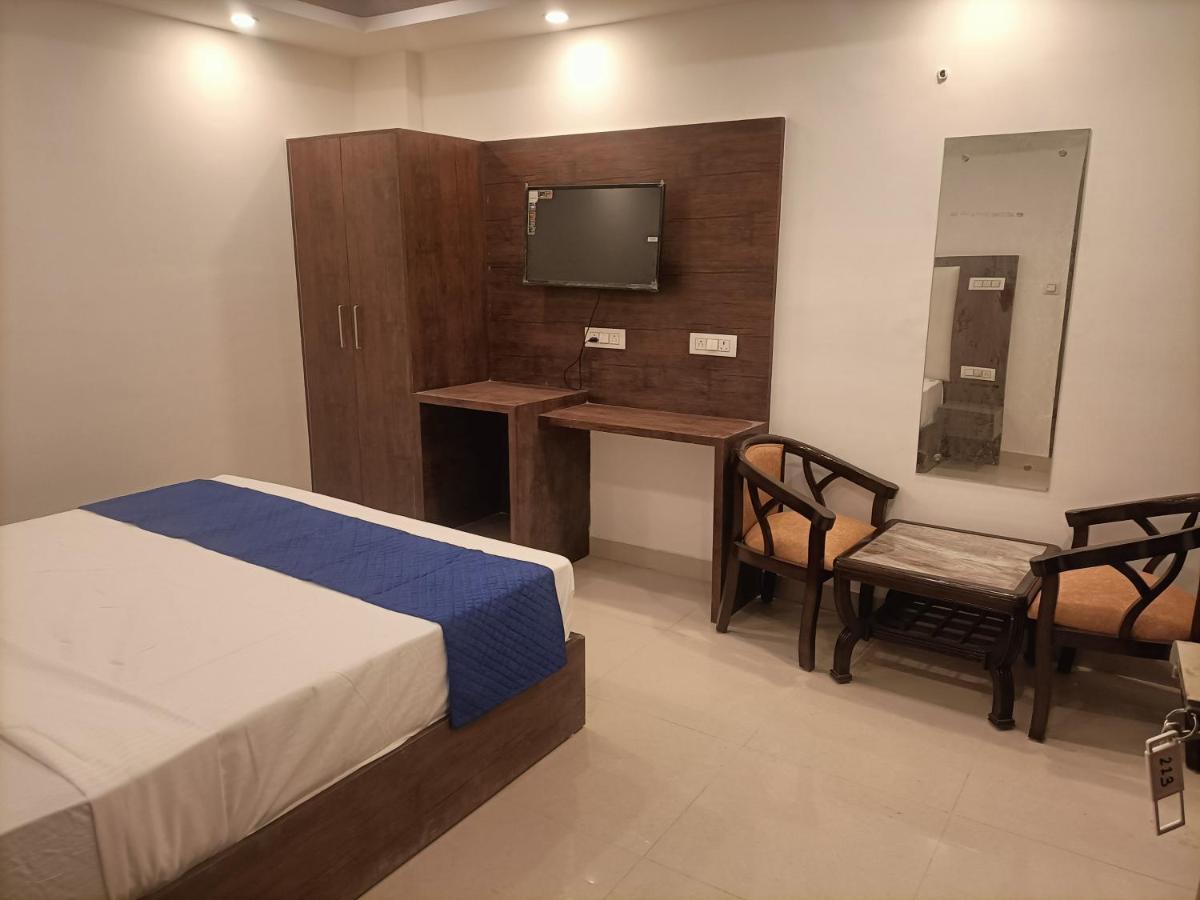 Hotel Tark Inn Near Igi Airport Neu-Delhi Exterior foto